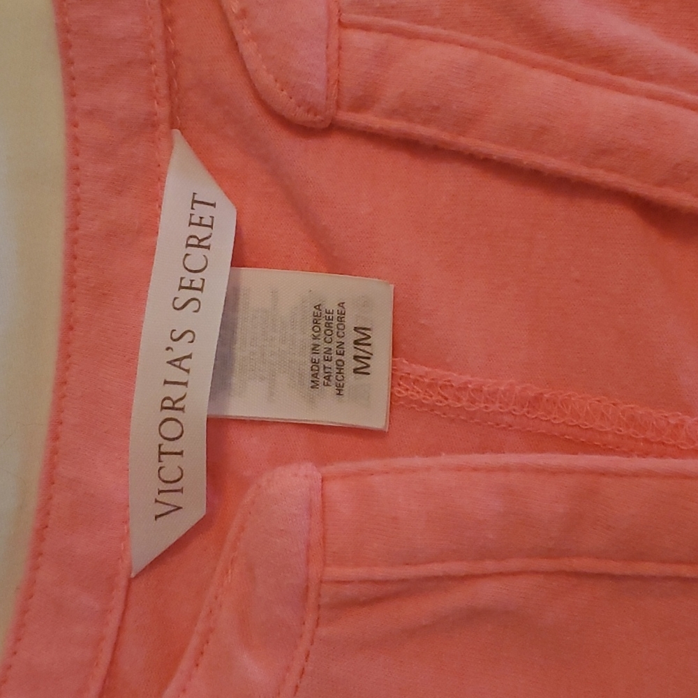 Victoria's Secret tshirt top - Picture 4 of 4